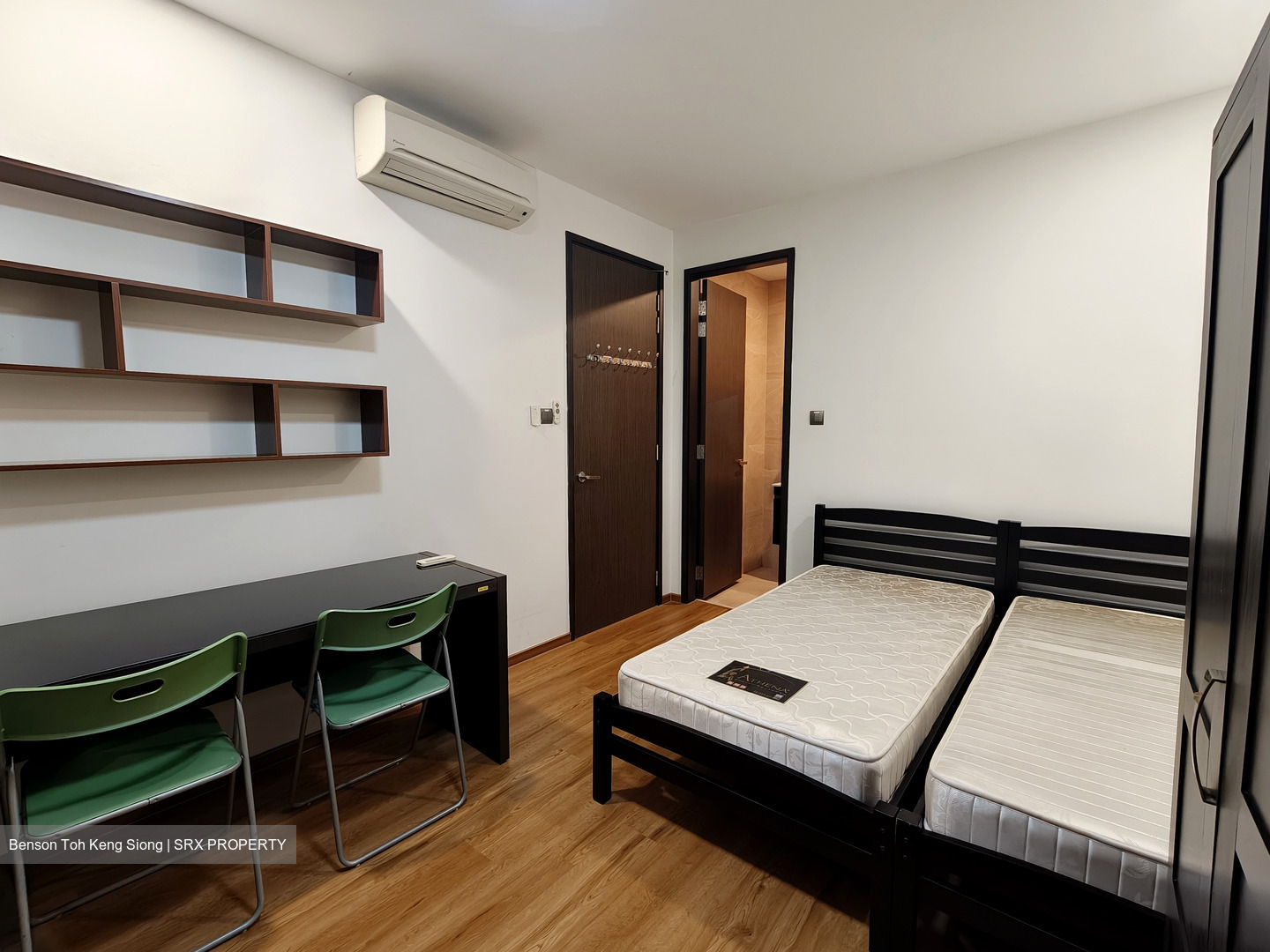 Adelphi Park Estate (D20), Terrace #566098811